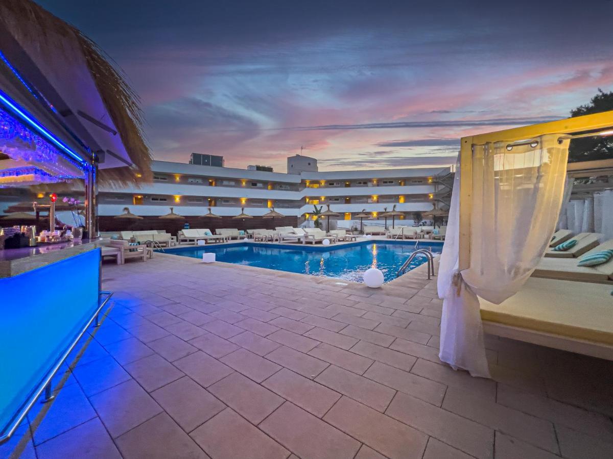 Inn Mallorca Aparthotel มากาลุฟ ภายนอก รูปภาพ